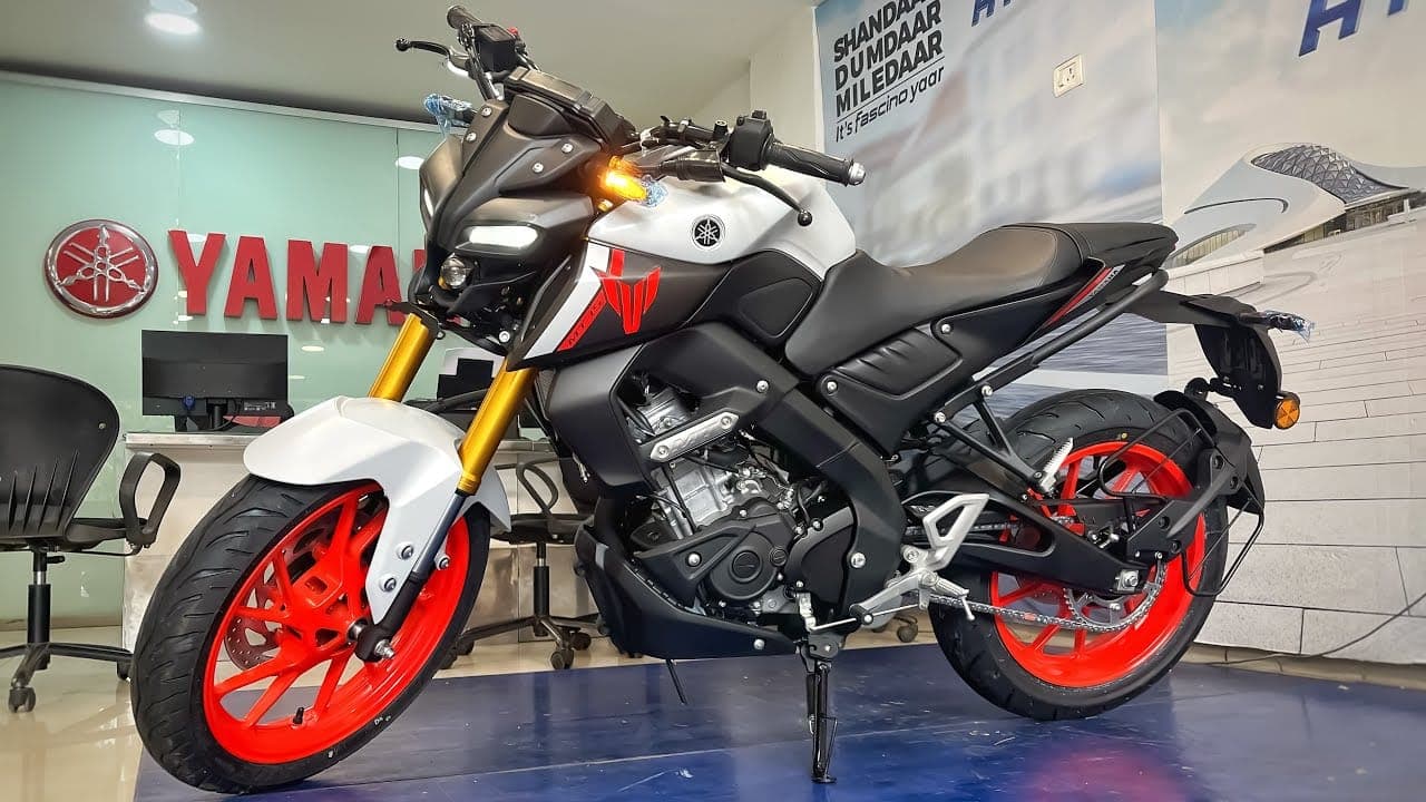 स्पोर्टी लुक और दमदार माइलेज के साथ मार्केट में पेश हुई  Yamaha MT-15  ,जाने क्या है इसकी खूबी